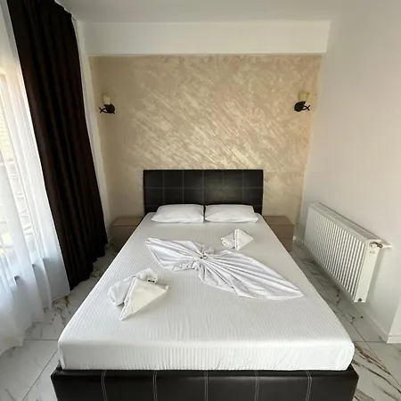 Casa Roma 3*